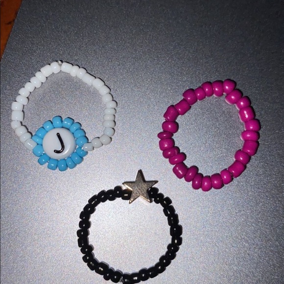 BEADED RINGS - Picture 3 of 4